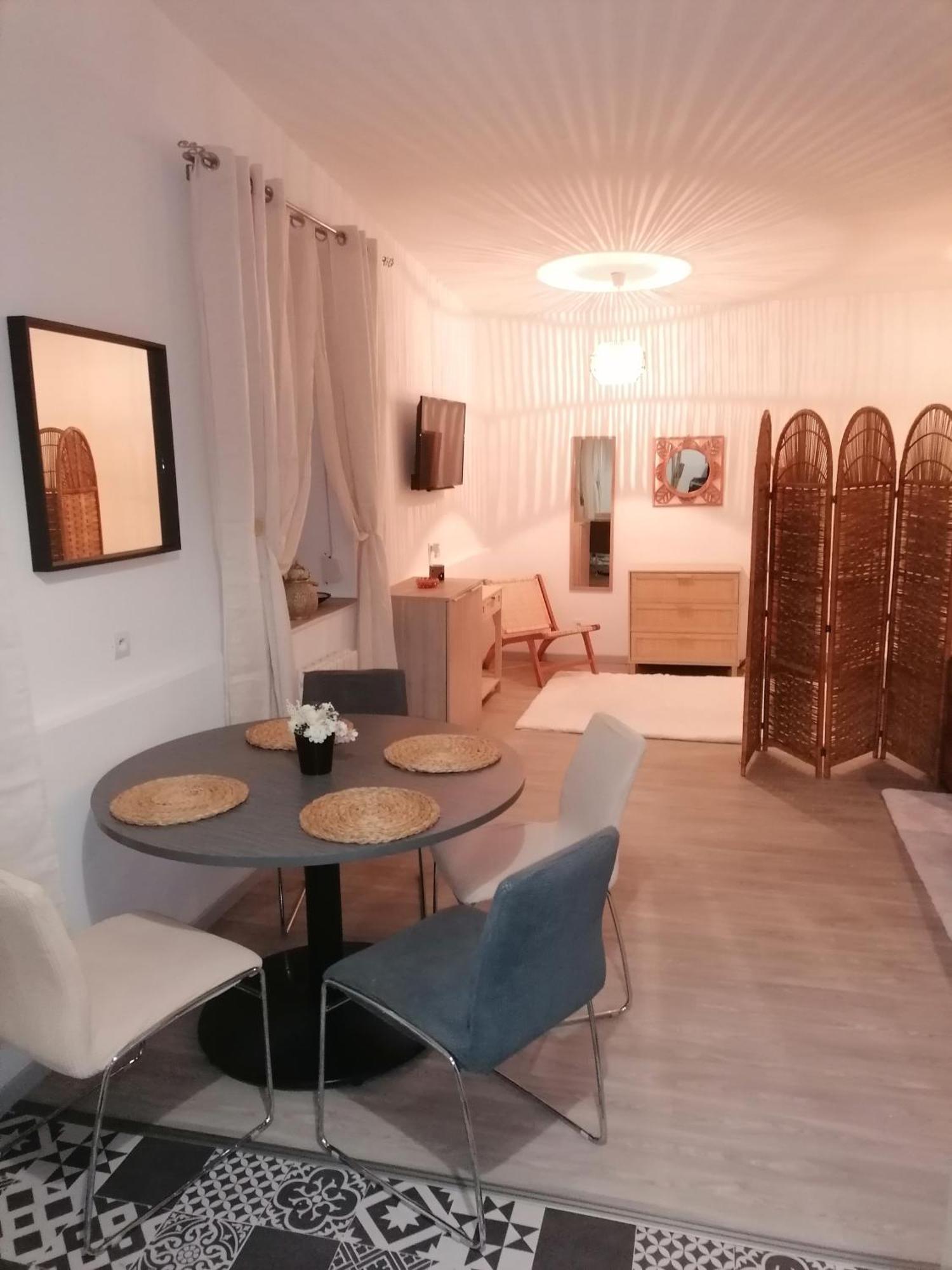 Appt L'Orientale 50M2 Avec Terrasse Apartamento Rouvroy  Exterior foto